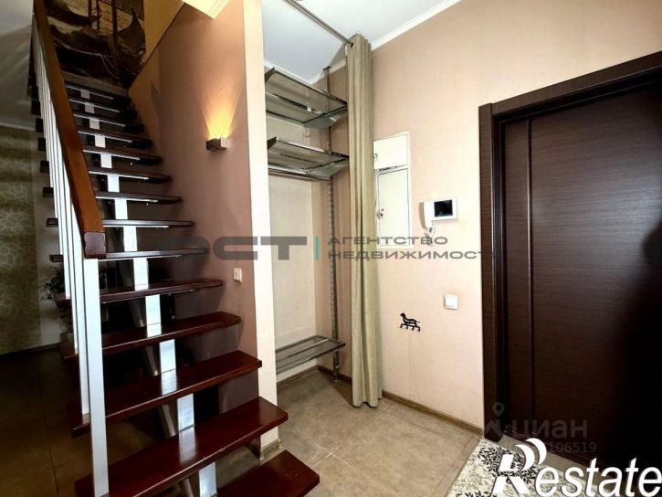 4-комн квартира улица Софьи Перовской, 37,  д. 37