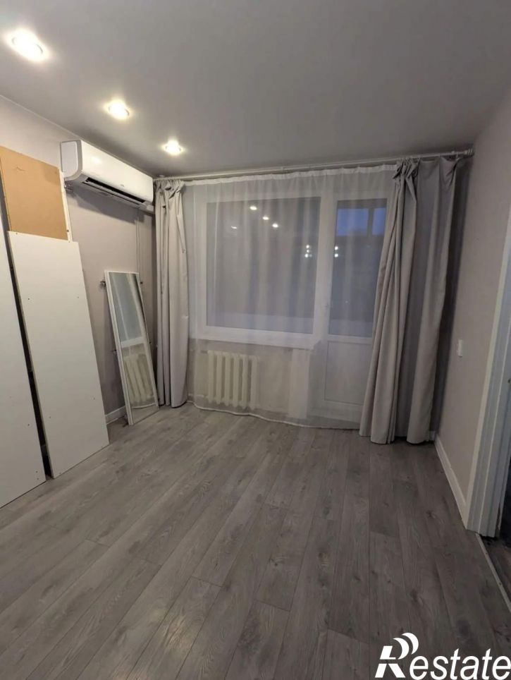 2-комн квартира М.Горького улица, д.12