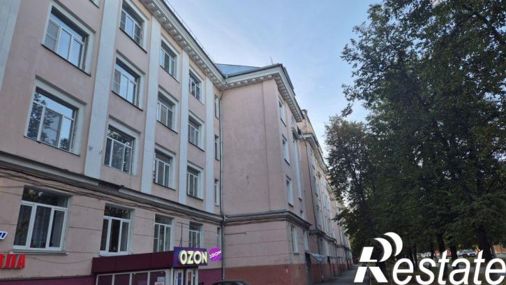 2-комн квартира Кутузова ул, 8