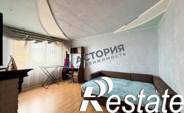 3-комн квартира улица Максима Горького, 9,  д. 9