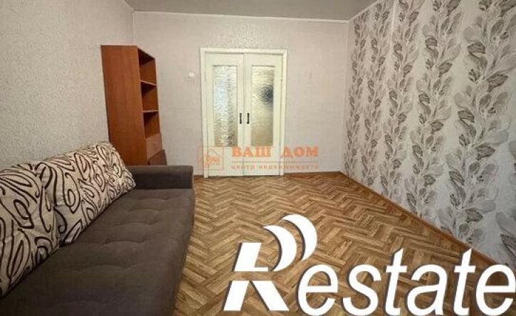 2-комн квартира улица Братьев Жабровых, 12,  д. 12