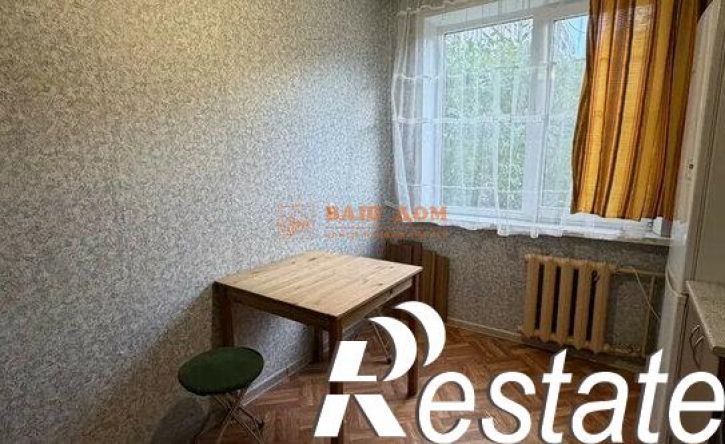 2-комн квартира улица Братьев Жабровых, 12,  д. 12
