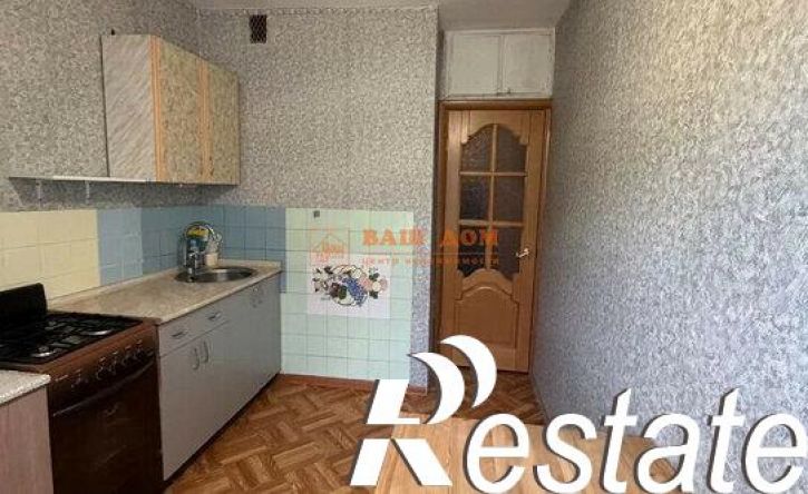 2-комн квартира улица Братьев Жабровых, 12,  д. 12