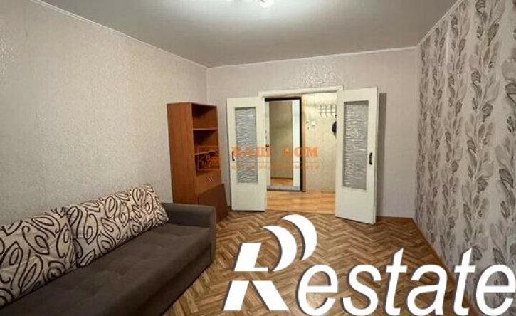 2-комн квартира улица Братьев Жабровых, 12,  д. 12