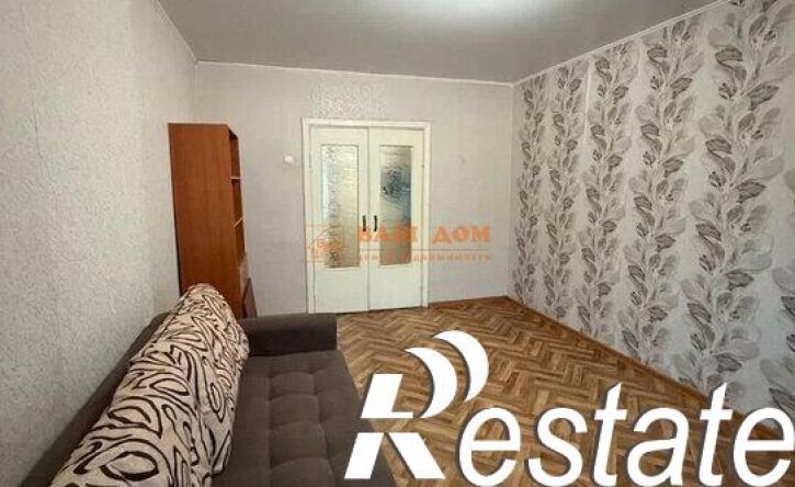 2-комн квартира улица Братьев Жабровых, 12,  д. 12
