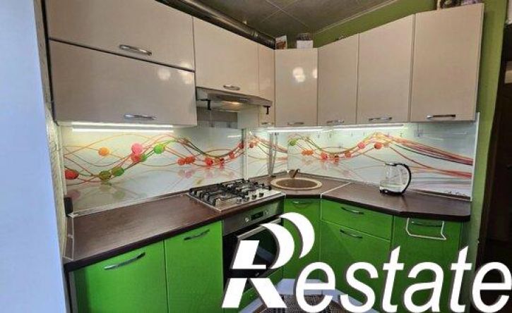 3-комн квартира Парашютный проезд, 28,  д. 28