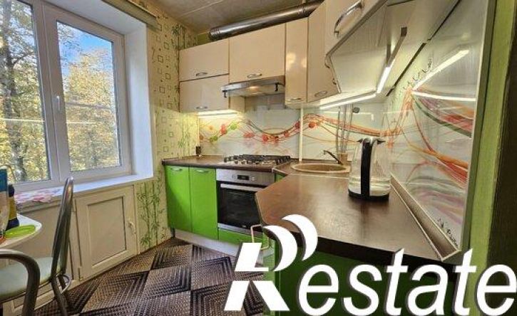 3-комн квартира Парашютный проезд, 28,  д. 28