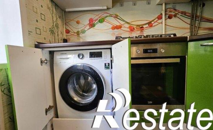 3-комн квартира Парашютный проезд, 28,  д. 28