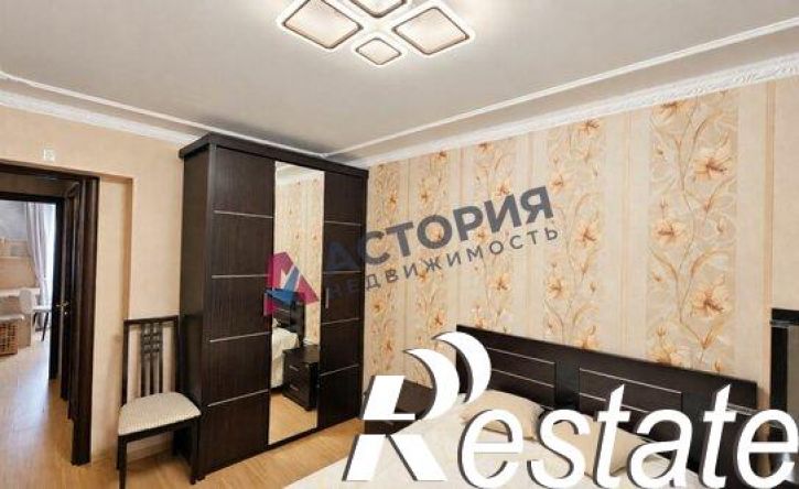 3-комн квартира Ложевая улица, 130,  д. 130