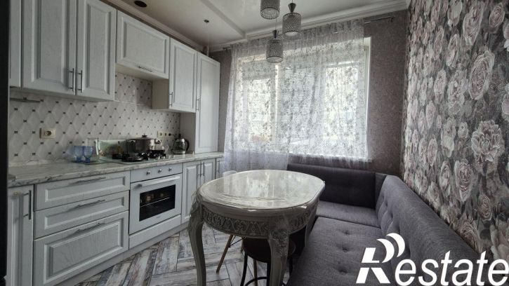 2-комн квартира Летчика Пирожкова ул, 5