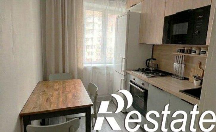2-комн квартира улица Мира, 15Б,  д. 15Б