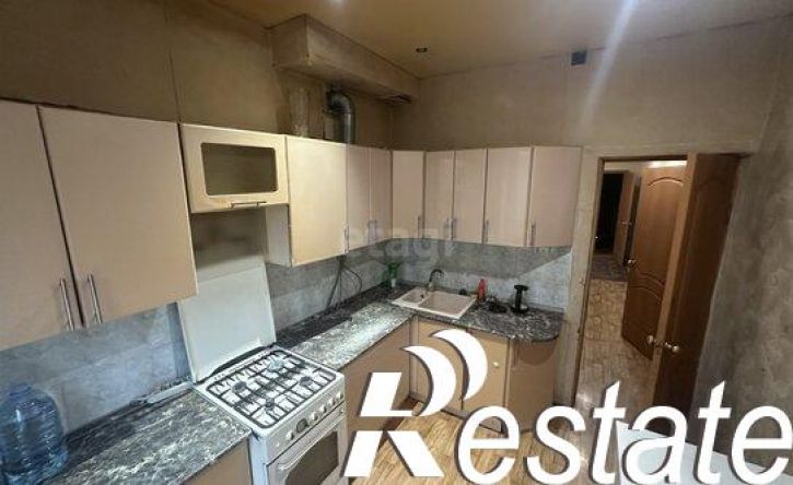 3-комн квартира Кирпичный переулок, 32,  д. 32