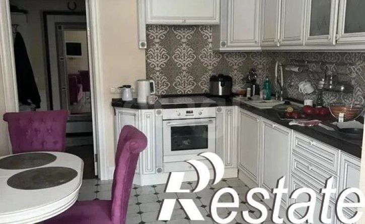 3-комн квартира улица Генерала Маргелова, 5В,  д. 5В