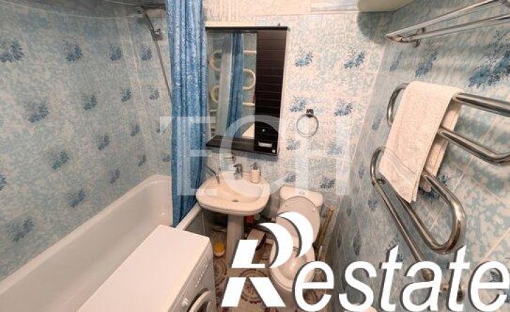 2-комн квартира улица Седова, 33,  д. 33