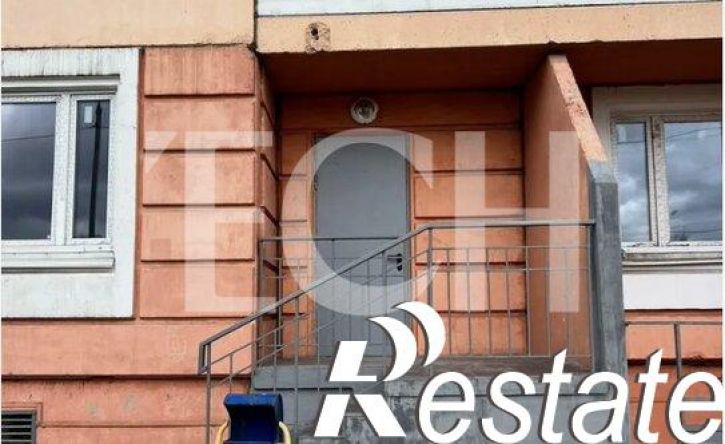 3-комн квартира улица Хворостухина, 25,  д. 25