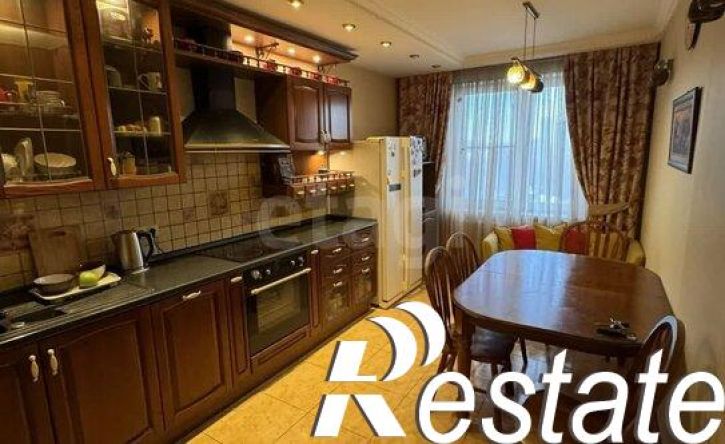 3-комн квартира улица Седова, 16А,  д. 16А